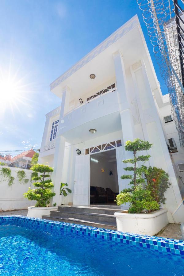 Palm Villa 3 - 5Bedrooms In Center Vungtau Vung Tau Exterior photo